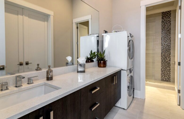 Contemporary Lake Norman Escape - Denver, North Carolina