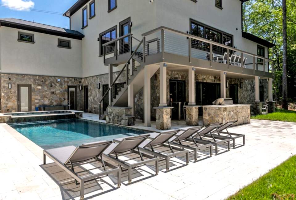 Contemporary Lake Norman Escape - Denver, North Carolina