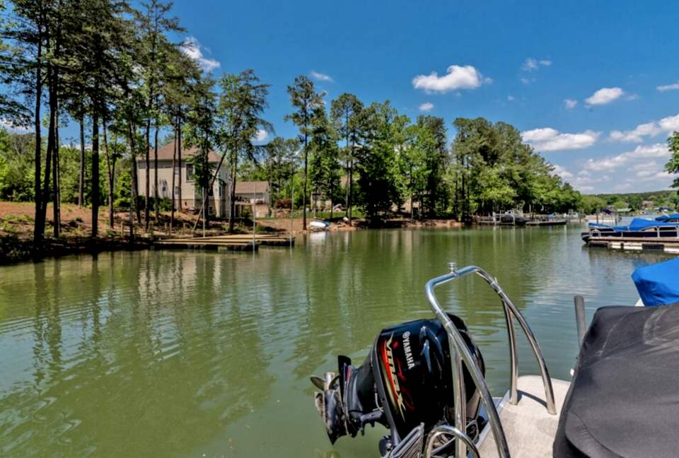 Contemporary Lake Norman Escape - Denver, North Carolina