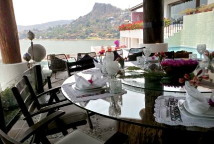 Lakefront Luxury in Valle de Bravo - Valle de Bravo, Mexico