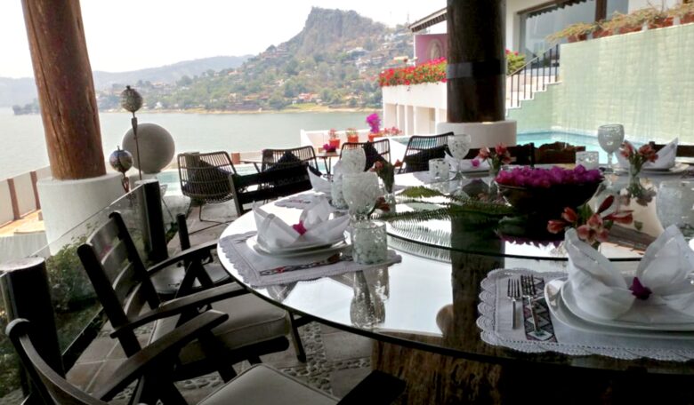 Lakefront Luxury in Valle de Bravo - Valle de Bravo, Mexico