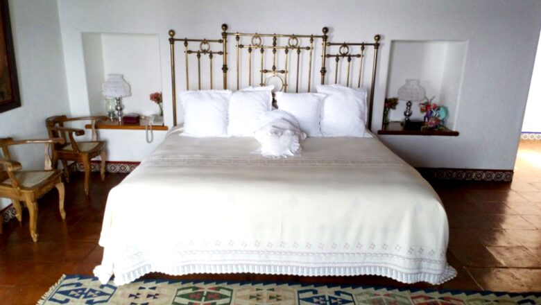 Lakefront Luxury in Valle de Bravo - Valle de Bravo, Mexico