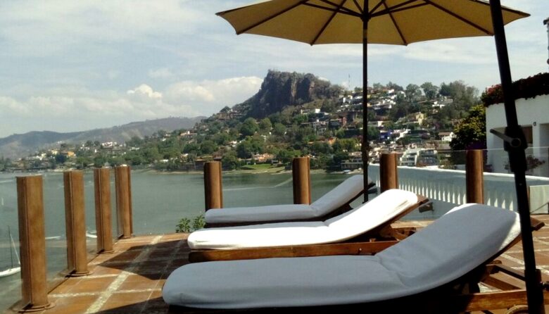 Lakefront Luxury in Valle de Bravo - Valle de Bravo, Mexico