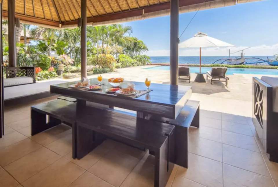 Villa Akasa Segara - Dencarik, Indonesia