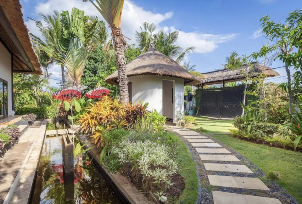 Villa Akasa Segara - Dencarik, Indonesia