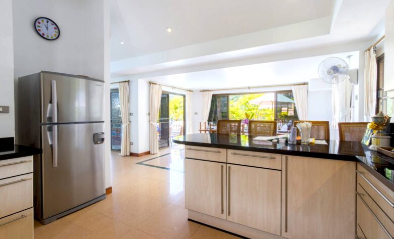 Villa Jasmine - Private infinity Pool with Ocean and Sunset Views! - Kata Beach, Thailand