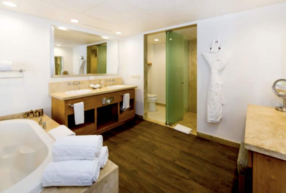 Baja Point (formerly Grand Regina) Oceanside Luxury Condo - Los Cabos, Mexico