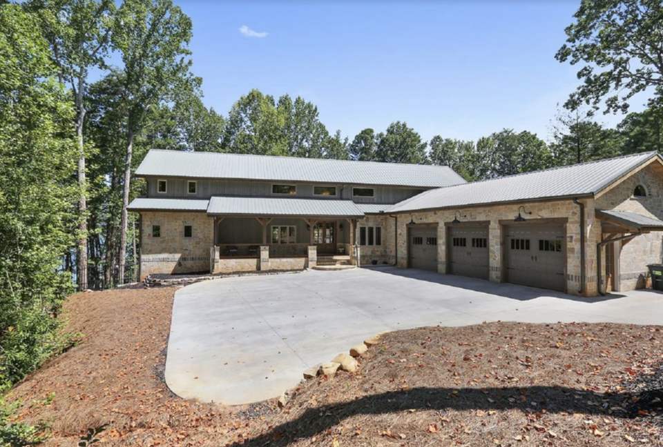 Lake Lanier Timber Estate - Cumming, Georgia