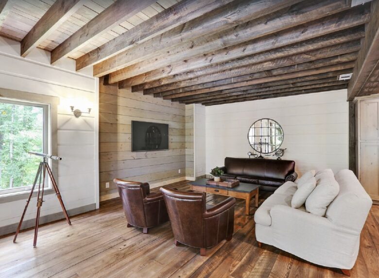 Lake Lanier Timber Estate - Cumming, Georgia