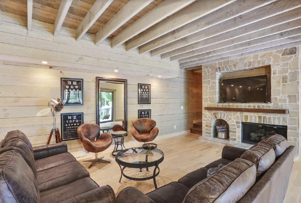 Lake Lanier Timber Estate - Cumming, Georgia