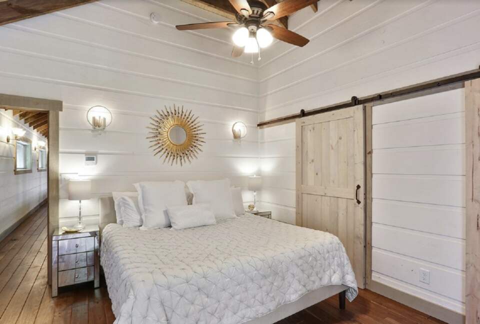 Lake Lanier Timber Estate - Cumming, Georgia