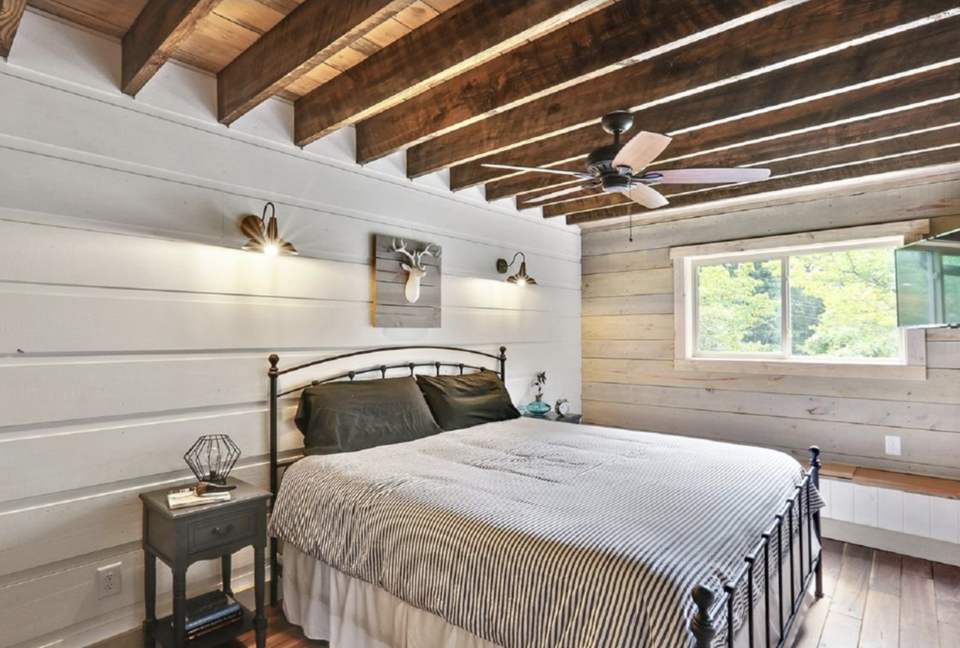 Lake Lanier Timber Estate - Cumming, Georgia