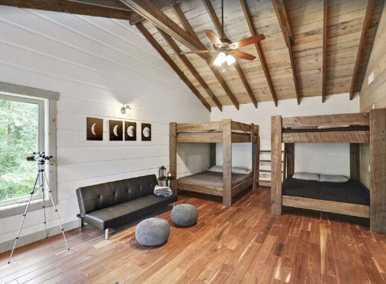 Lake Lanier Timber Estate - Cumming, Georgia