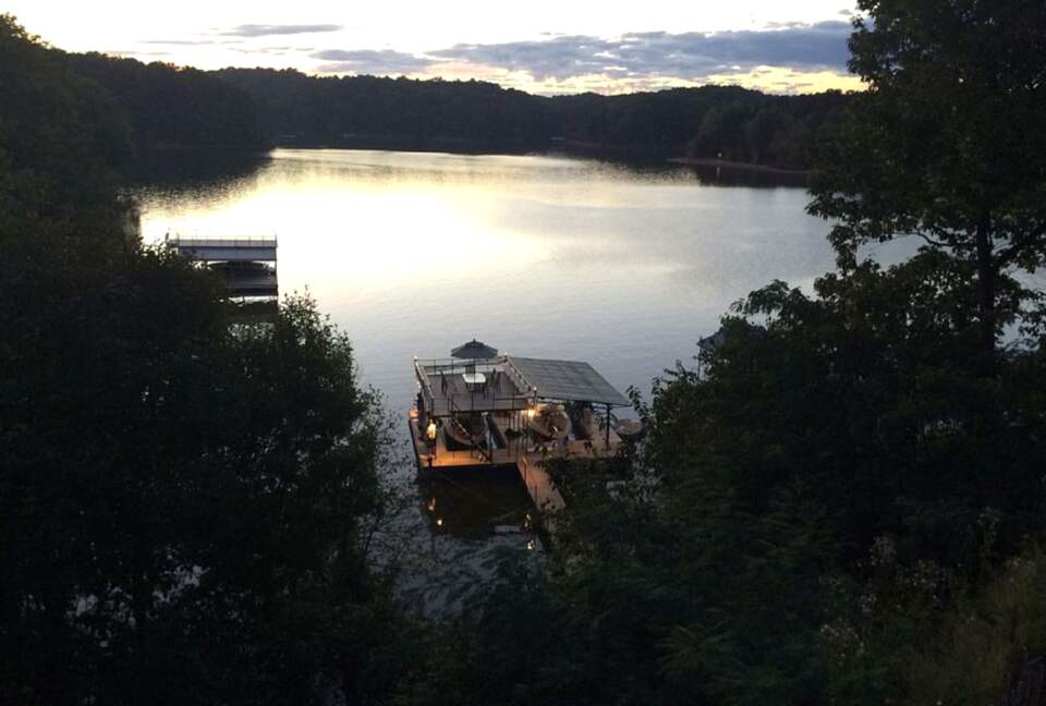 Sunset Summit on Lake Lanier - Lula, Georgia