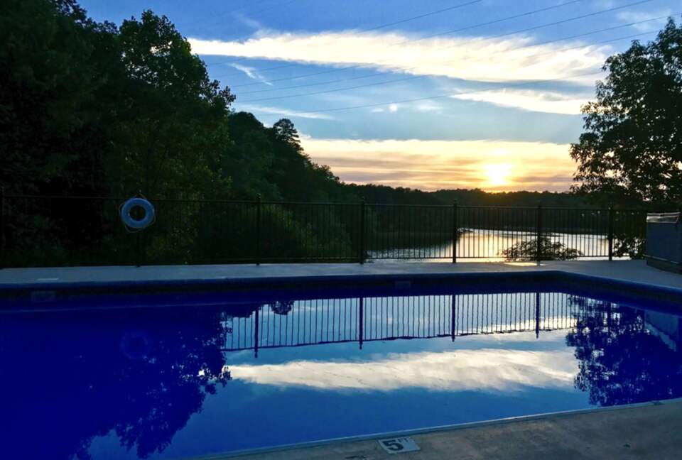Sunset Summit on Lake Lanier - Lula, Georgia
