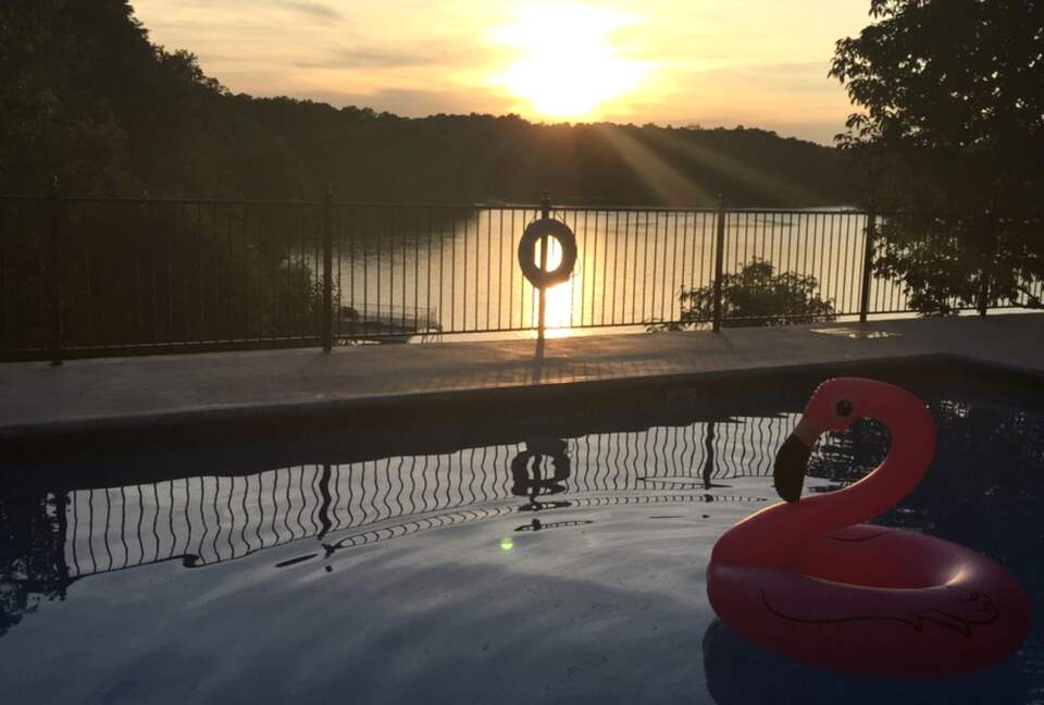 Sunset Summit on Lake Lanier - Lula, Georgia