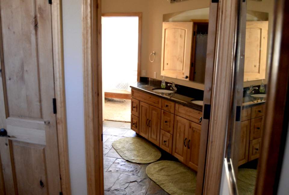 Breathtaking Pine Mountain Lodge - Pine Mountain Club, California