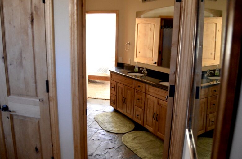 Breathtaking Pine Mountain Lodge - Pine Mountain Club, California