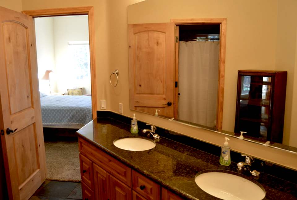 Breathtaking Pine Mountain Lodge - Pine Mountain Club, California