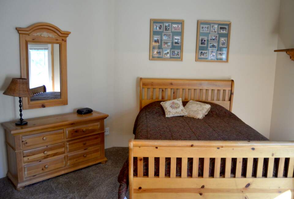 Breathtaking Pine Mountain Lodge - Pine Mountain Club, California