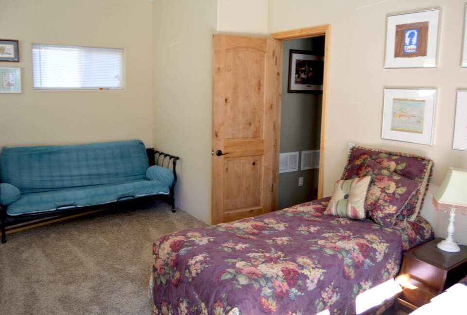 Breathtaking Pine Mountain Lodge - Pine Mountain Club, California