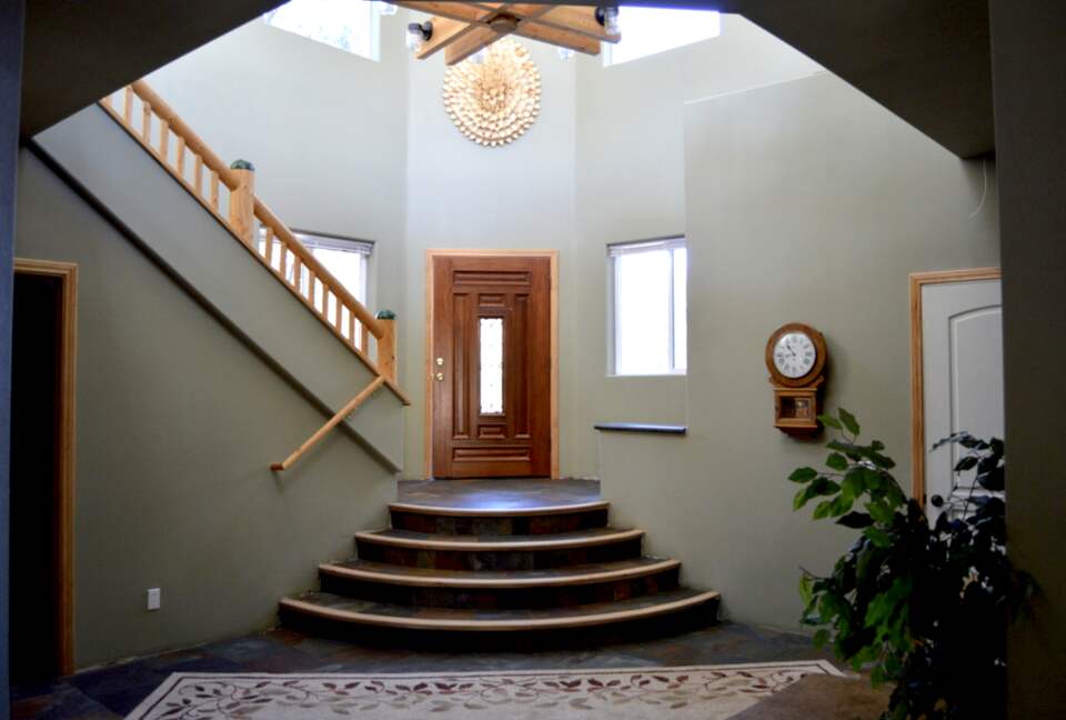 Breathtaking Pine Mountain Lodge - Pine Mountain Club, California