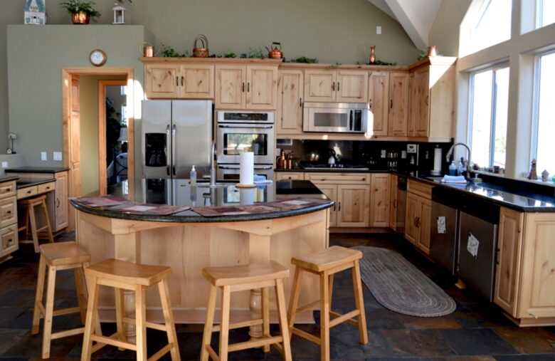 Breathtaking Pine Mountain Lodge - Pine Mountain Club, California