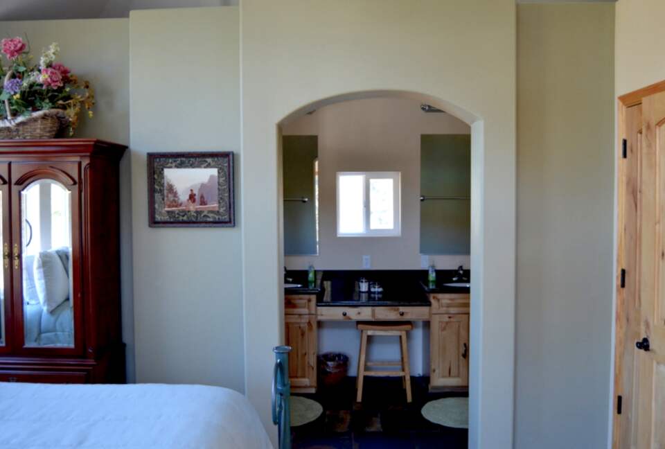 Breathtaking Pine Mountain Lodge - Pine Mountain Club, California