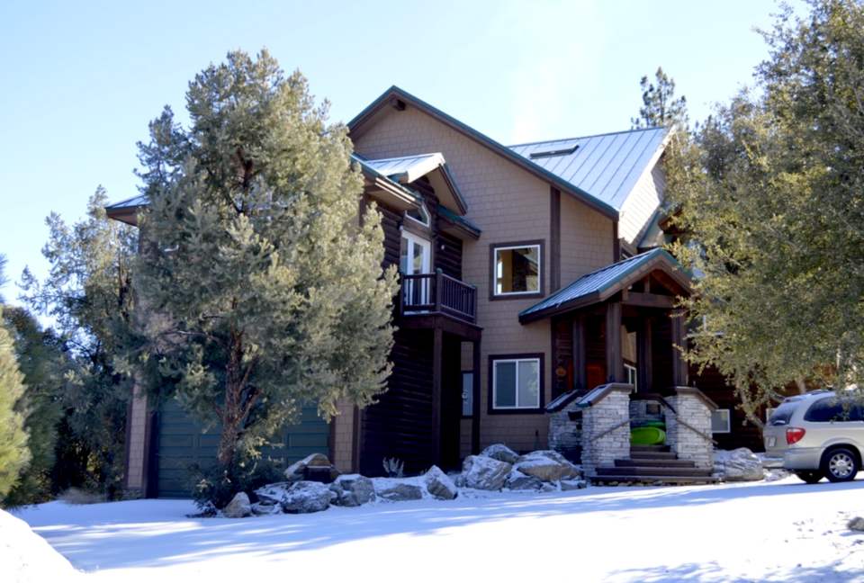 Breathtaking Pine Mountain Lodge - Pine Mountain Club, California