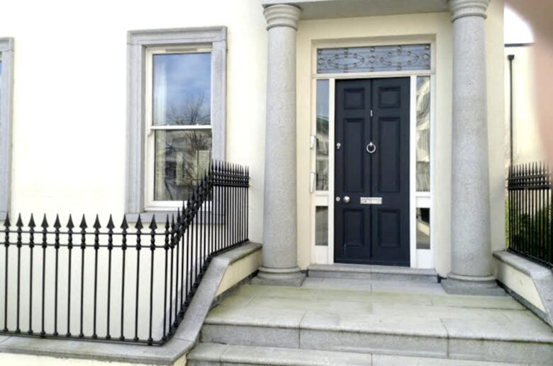 Charming Edward Square Townhome - Ballsbridge, Ireland