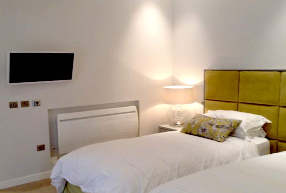 Charming Edward Square Townhome - Ballsbridge, Ireland