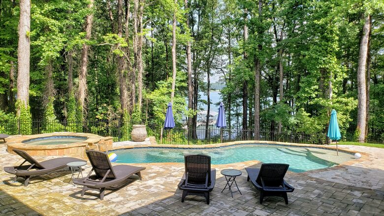 Lake Lanier Timber Estate - Cumming, Georgia