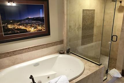 Deer Valley Arrowleaf Condo- Ski/In Ski/Out - Park City, Utah