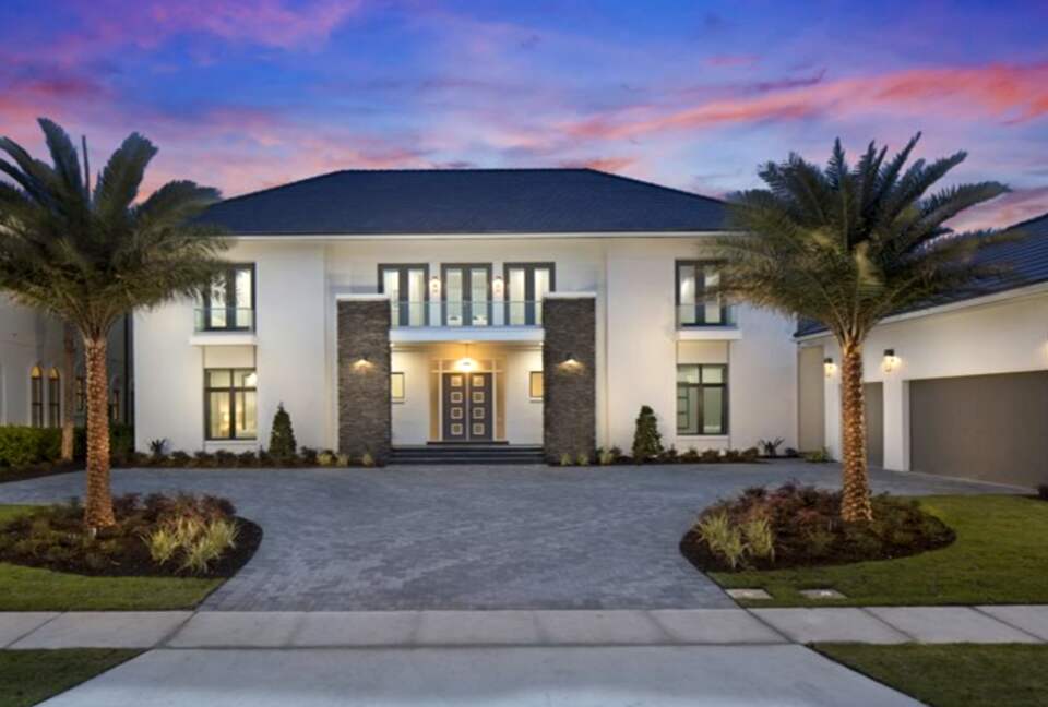 The White House Of Reunion - Reunion, Florida