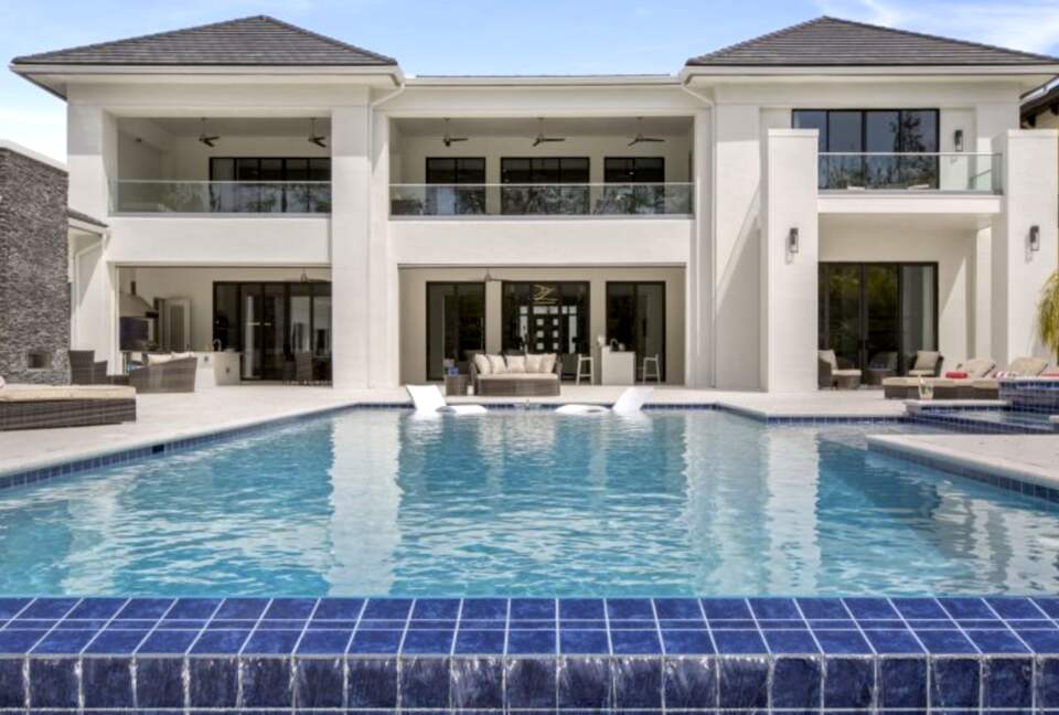 The White House Of Reunion - Reunion, Florida