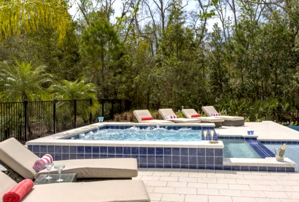 The White House Of Reunion - Reunion, Florida