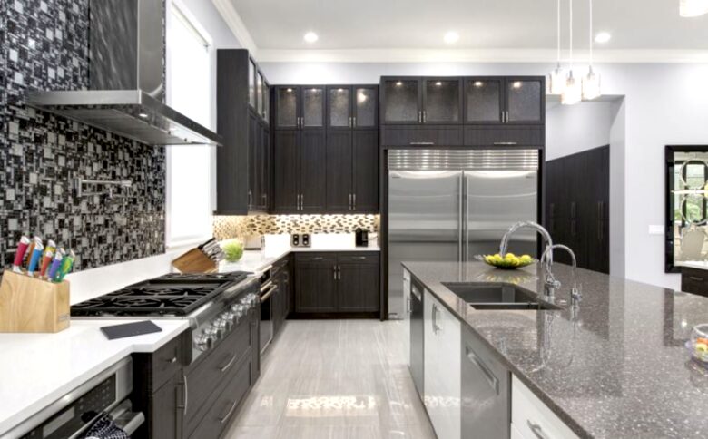 The White House Of Reunion - Reunion, Florida