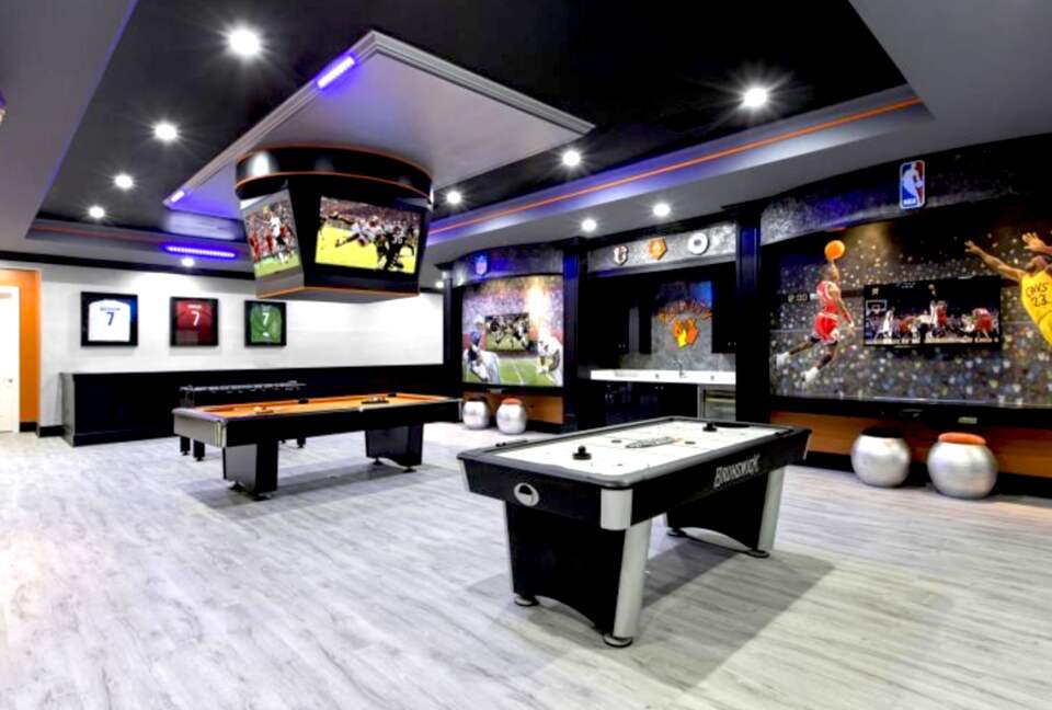 The White House Of Reunion - Reunion, Florida