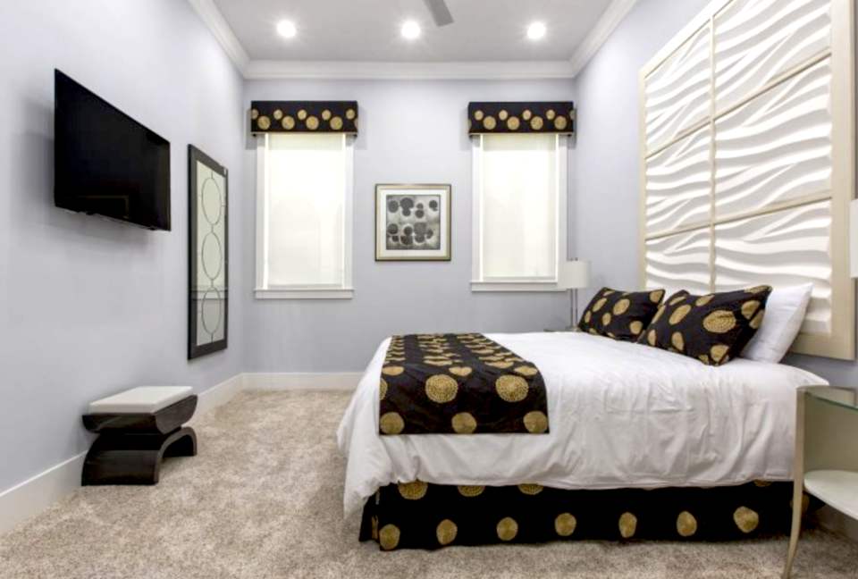 The White House Of Reunion - Reunion, Florida