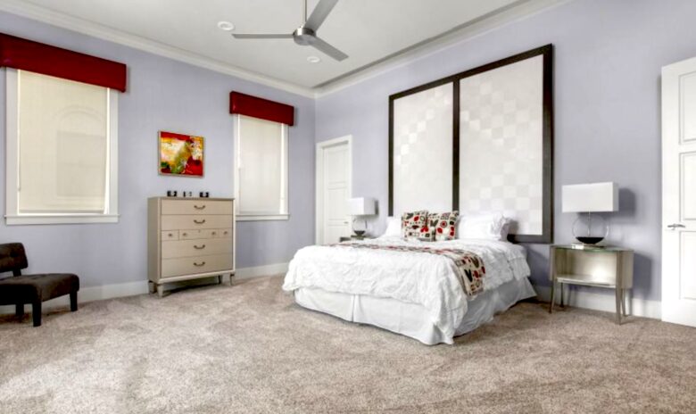 The White House Of Reunion - Reunion, Florida