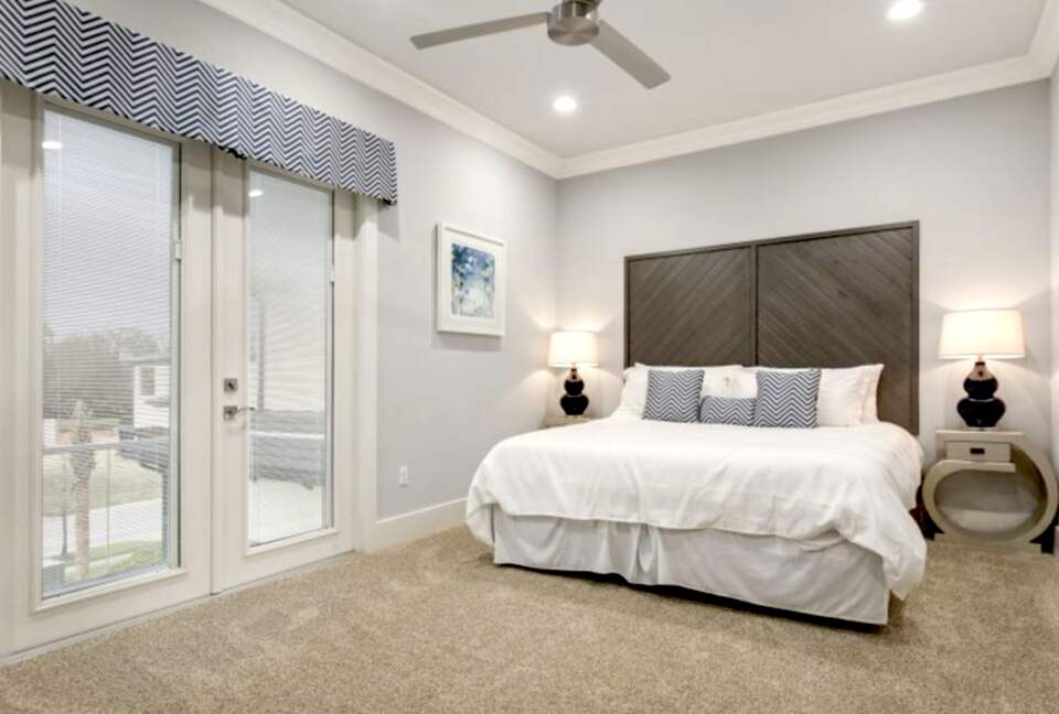 The White House Of Reunion - Reunion, Florida