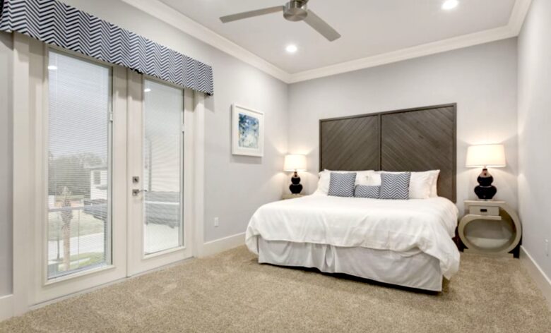 The White House Of Reunion - Reunion, Florida