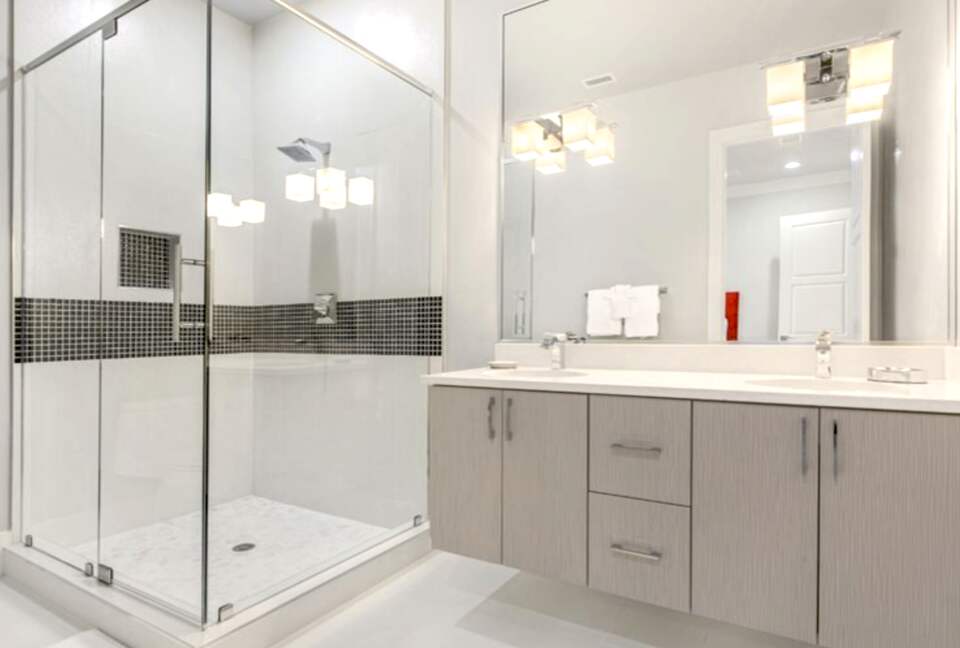 The White House Of Reunion - Reunion, Florida