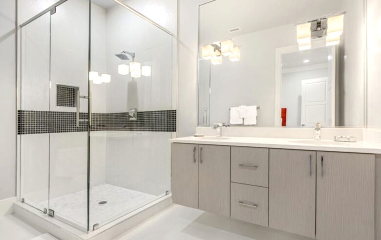 The White House Of Reunion - Reunion, Florida