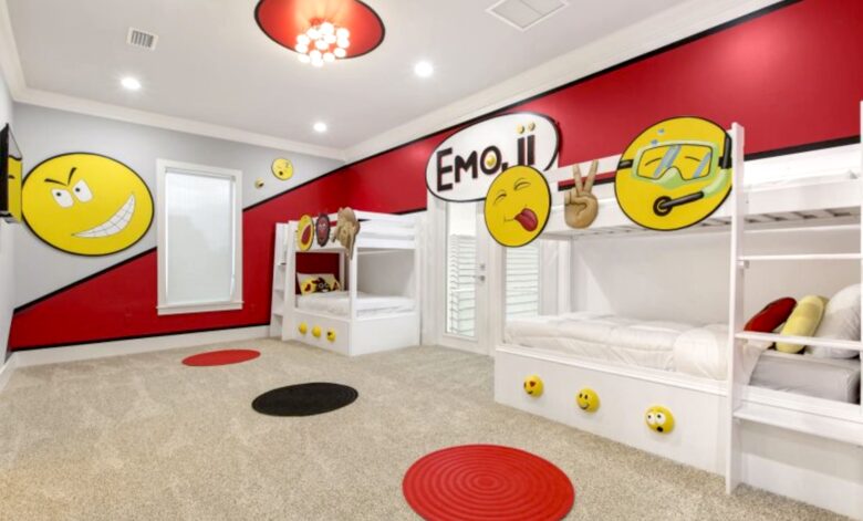 The White House Of Reunion - Reunion, Florida