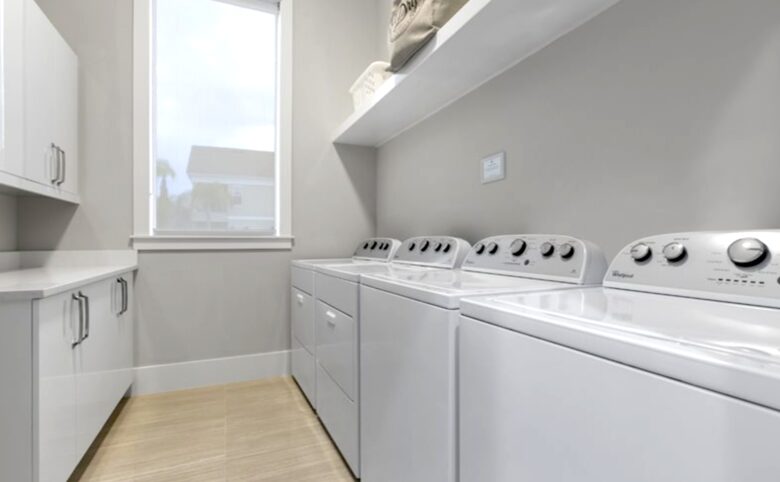 The White House Of Reunion - Reunion, Florida