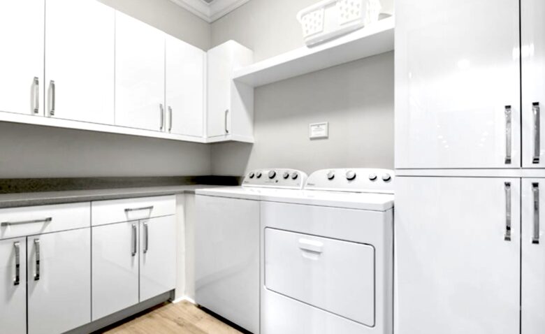 The White House Of Reunion - Reunion, Florida