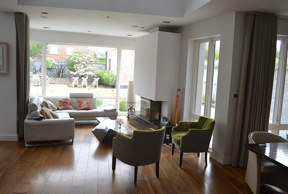 Luxury Dublin City Home - Dublin, Ireland
