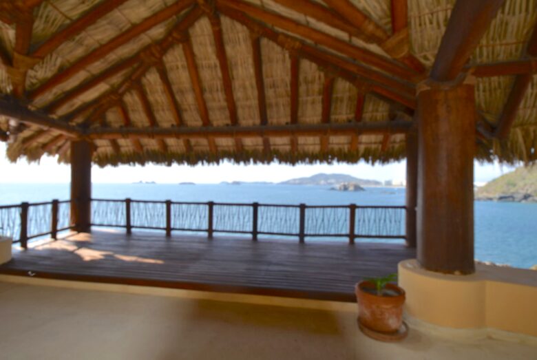 Pacific Paradise - Ixtapa de Azueta, Mexico