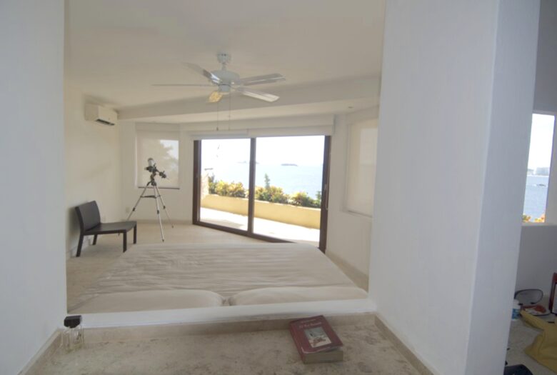 Pacific Paradise - Ixtapa de Azueta, Mexico